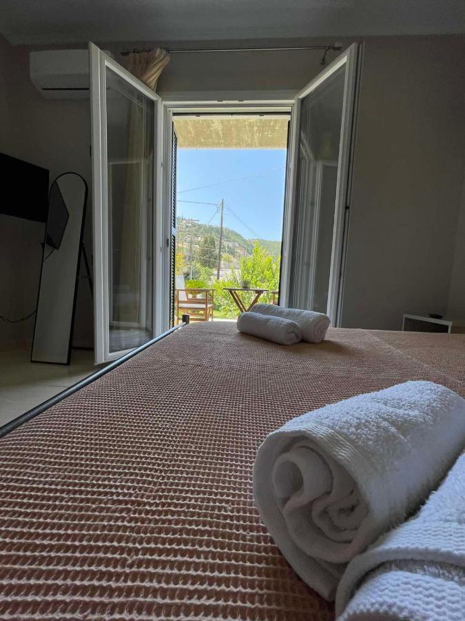 Apricus Apartments Apolpaina Exteriér fotografie